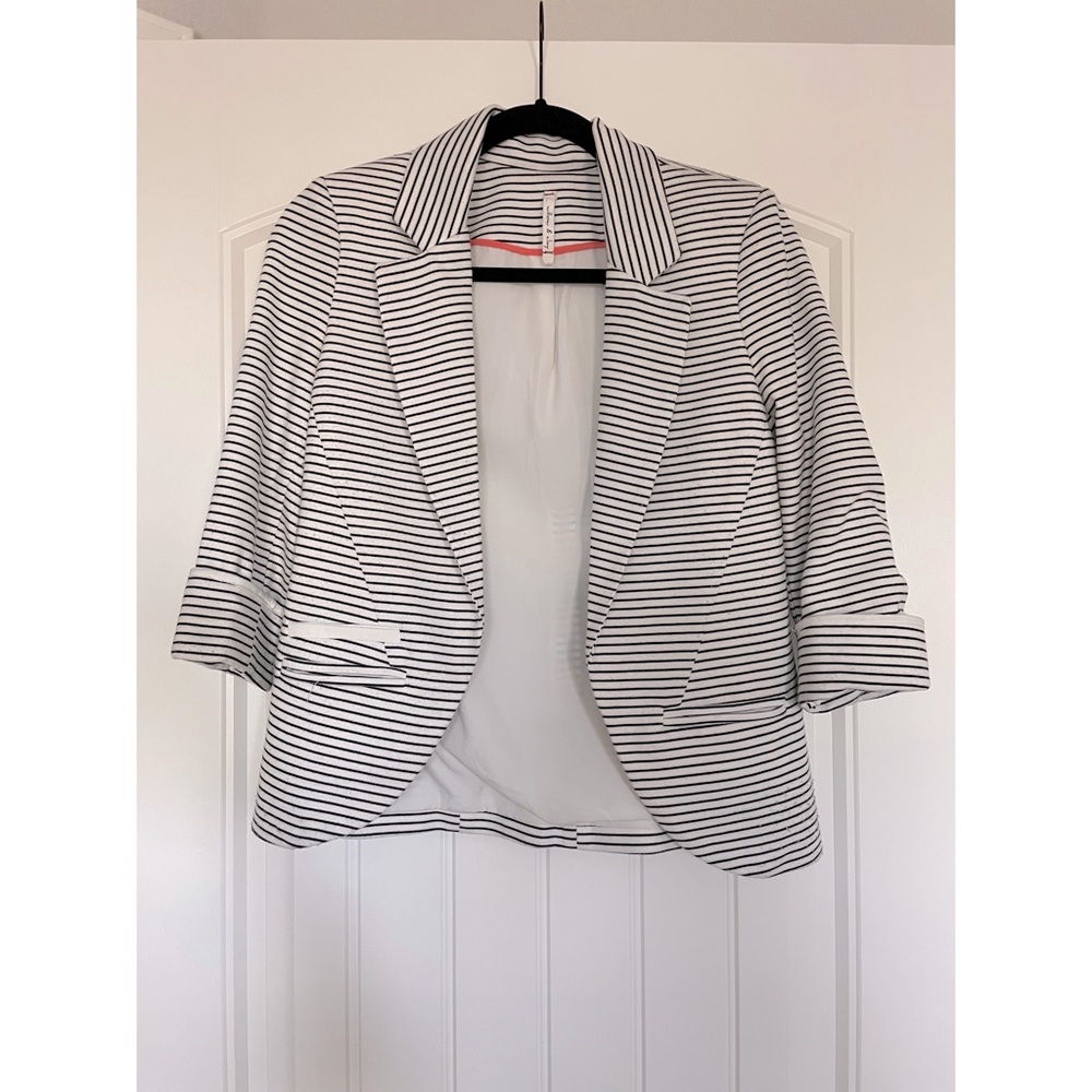 Striped sweatshirt blazer